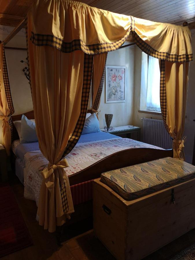 East Wind Bed & Breakfast Medea Eksteriør bilde